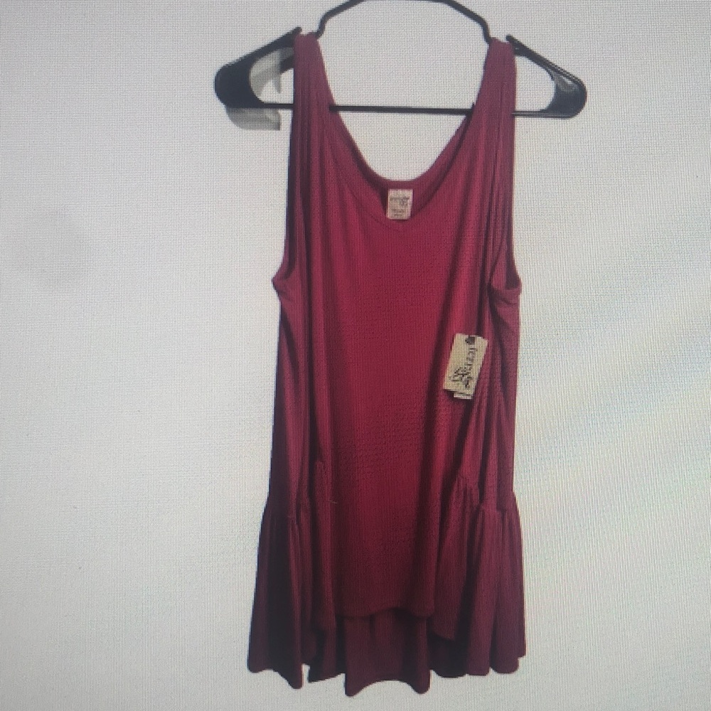 Terra & Sky Sleeveless Flowy Scoop Tunic Tank - Burgundy